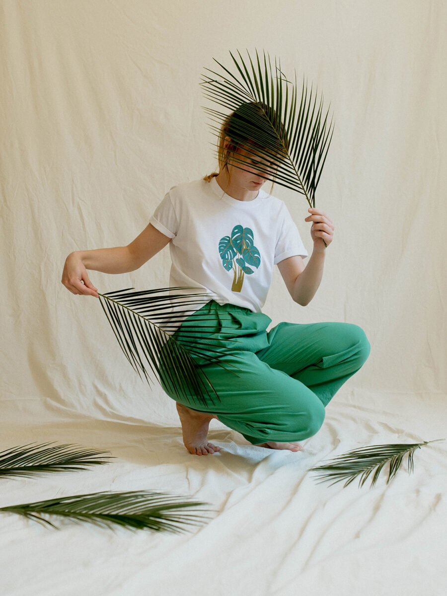 TRICOU BRODAT – Monstera Deliciosa